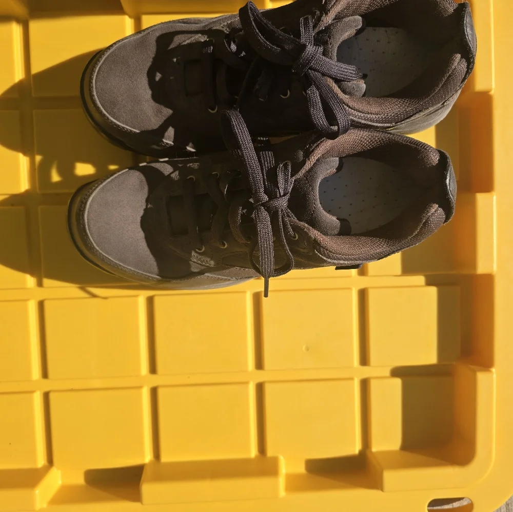 Men‎ hiking boots